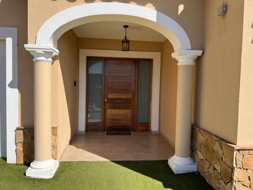 Casa Mas Ambros Con Piscina Desbordante Villa Calonge  Exterior photo